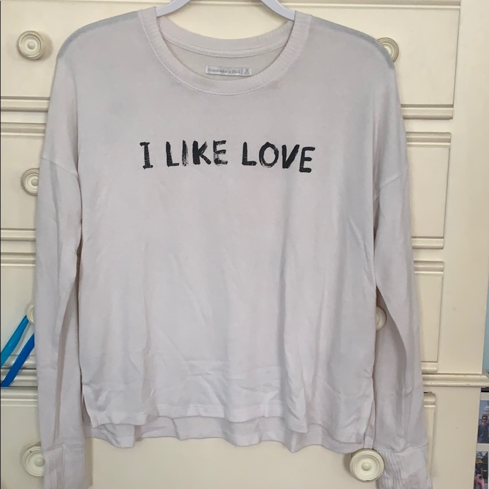 Abercrombie & Fitch sweater